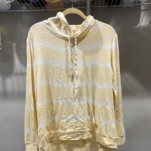 Market & Spruce Yellow and Cream Knit Top